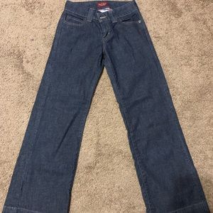 Levi’s wide leg 545 jeans